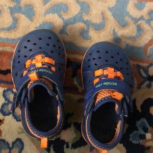 🎉HOST PICK🎉Stride rite made 2 play phibian sandal☀️